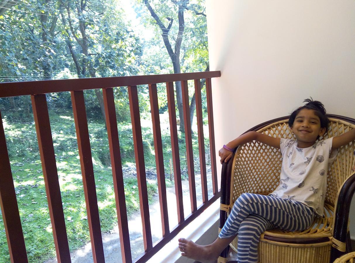 Wild Window - Forest View Homestay Thekkady Extérieur photo